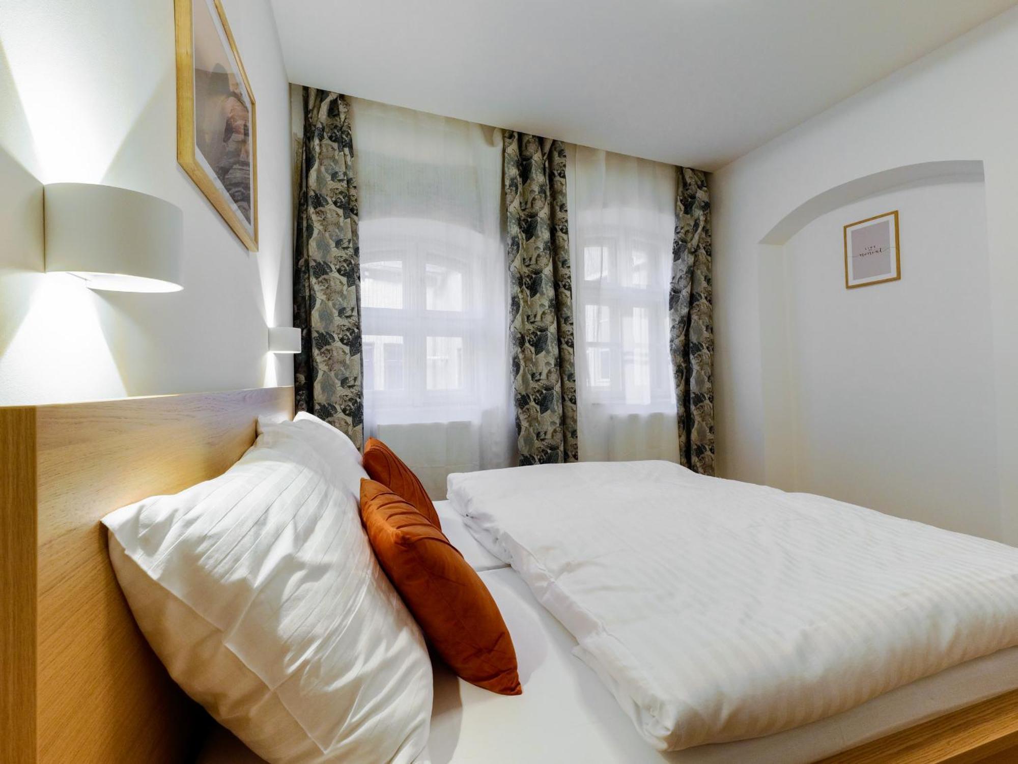 Hviezdoslavova Apartments, Trnava Centre, Parking Available Exterior photo