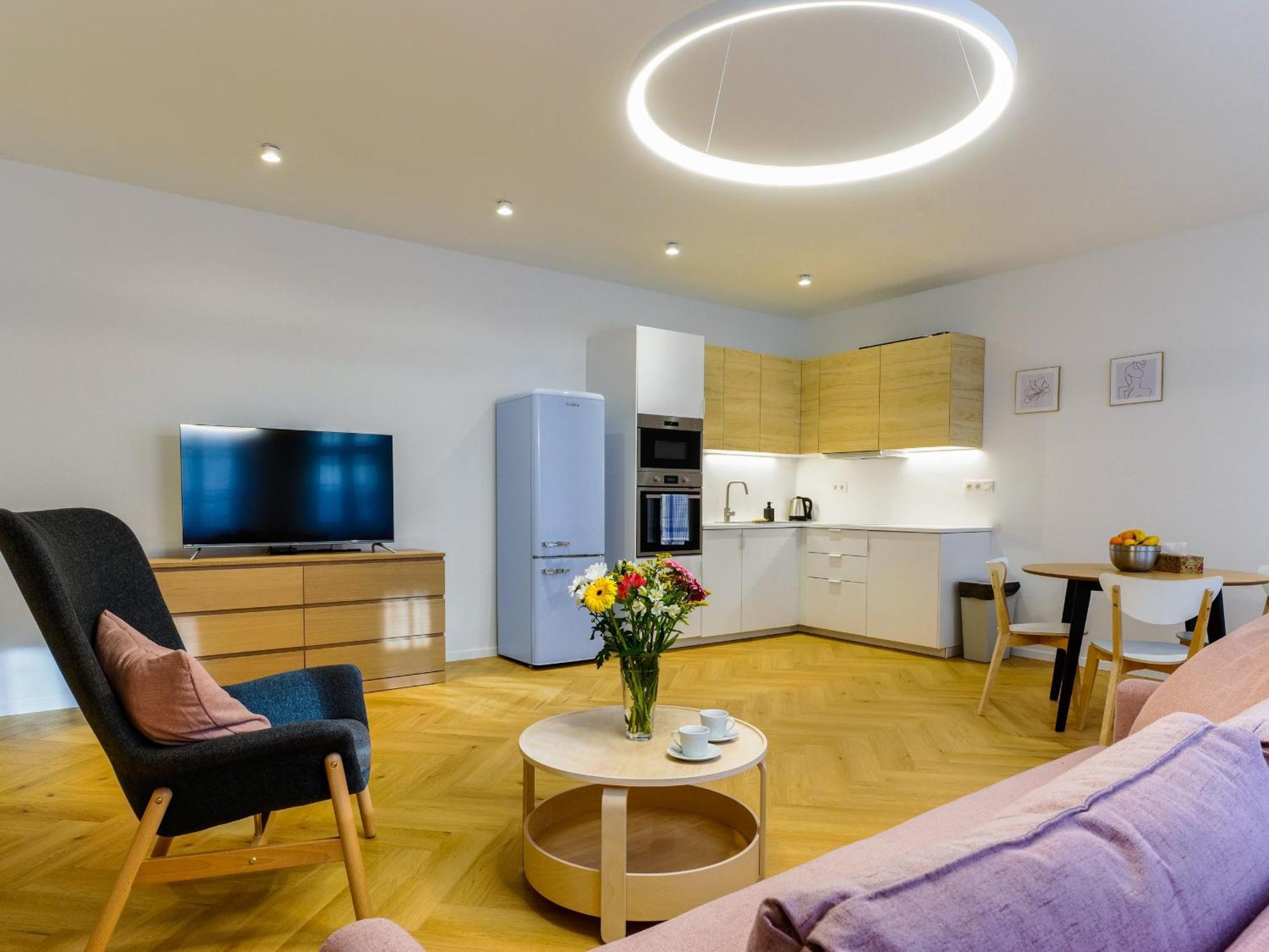Hviezdoslavova Apartments, Trnava Centre, Parking Available Exterior photo
